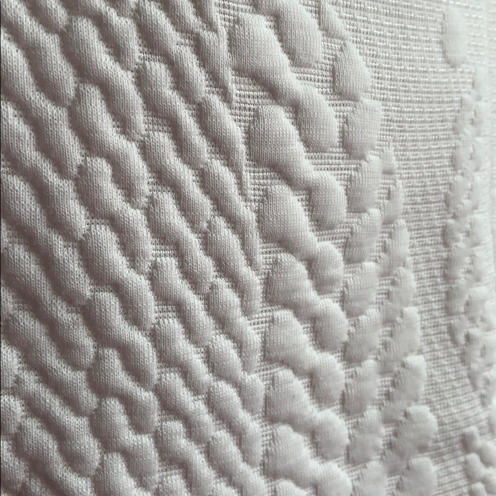 Zara White Textured Cocoon Dress - Worn Once, Like New! - Picture 3 of 4